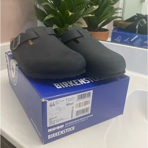 Birkenstock Boston Oiled Leather Clogs - Men’s Size 44 - Black - NWT